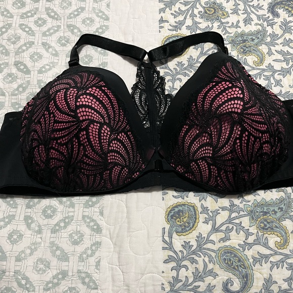 Ashley Graham Bra - Picture 1 of 5